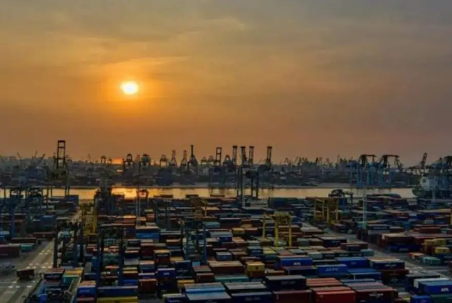 India Trade Deficit Falls to 5-Month Low in November as Imports Ease and US Exports Rise Strongly