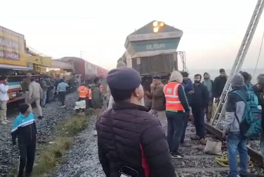 Rail Services Disrupted in Assam After Rajdhani Express Collides with 7 Elephants in Nagaon